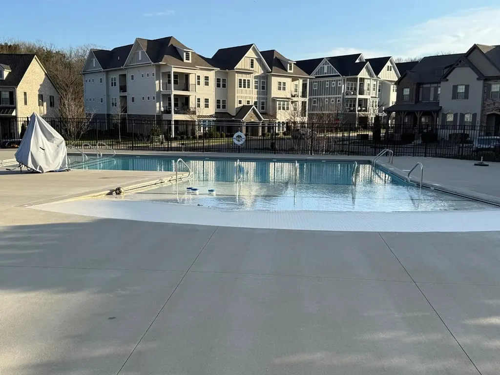 800 Vintage Green Ln Unit 302 Franklin TN 37064-2333