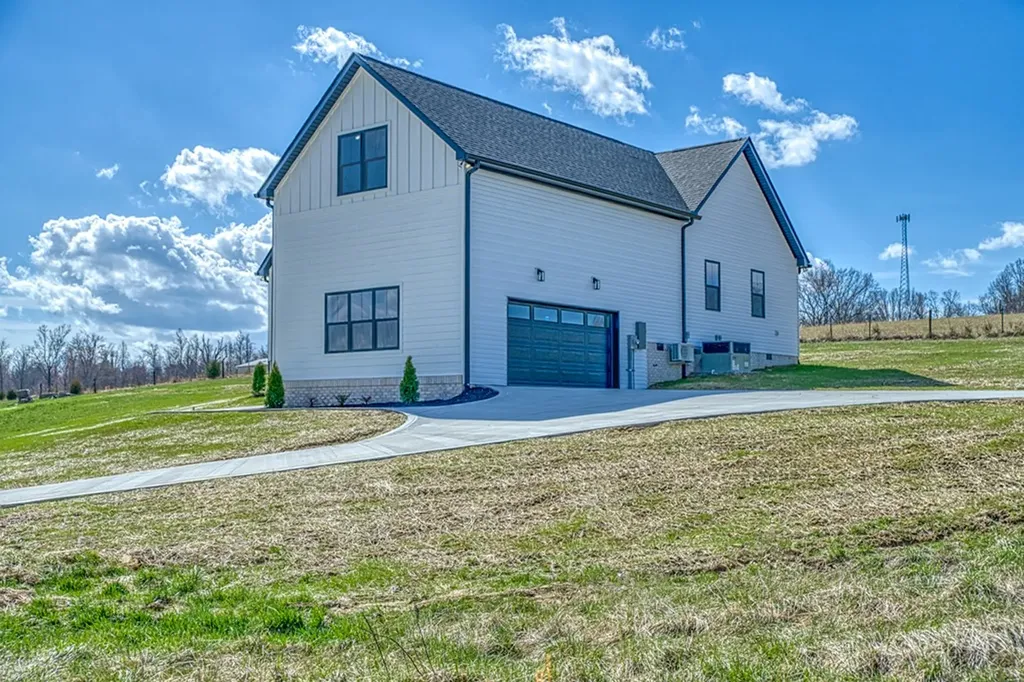 4122 Summer Point Cookeville TN 38501