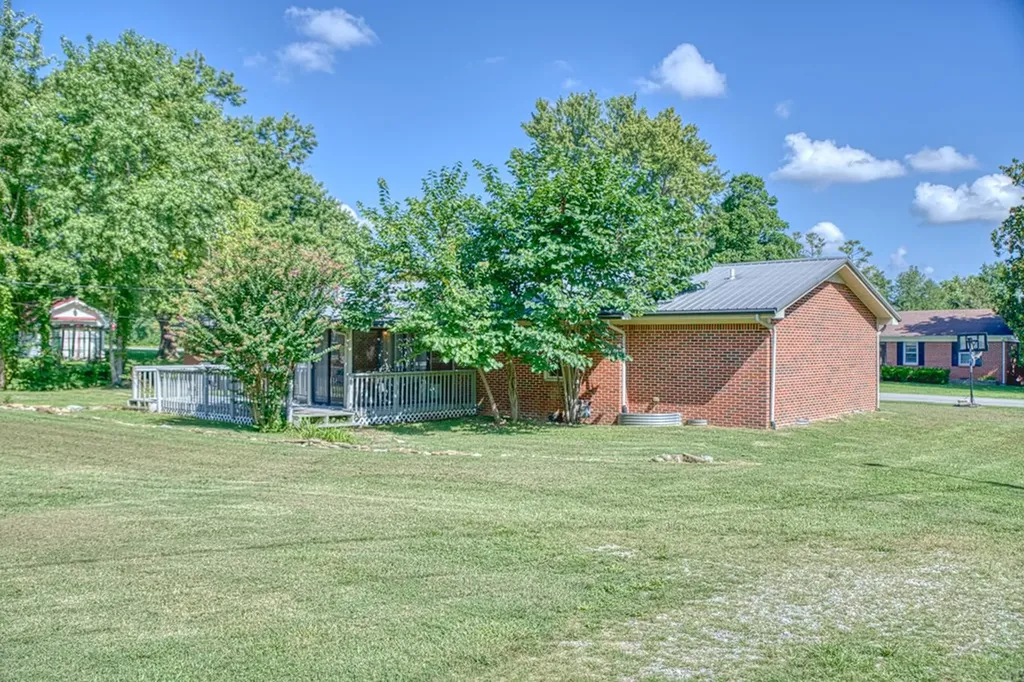 1115 Patrick Street Cookeville TN 38501