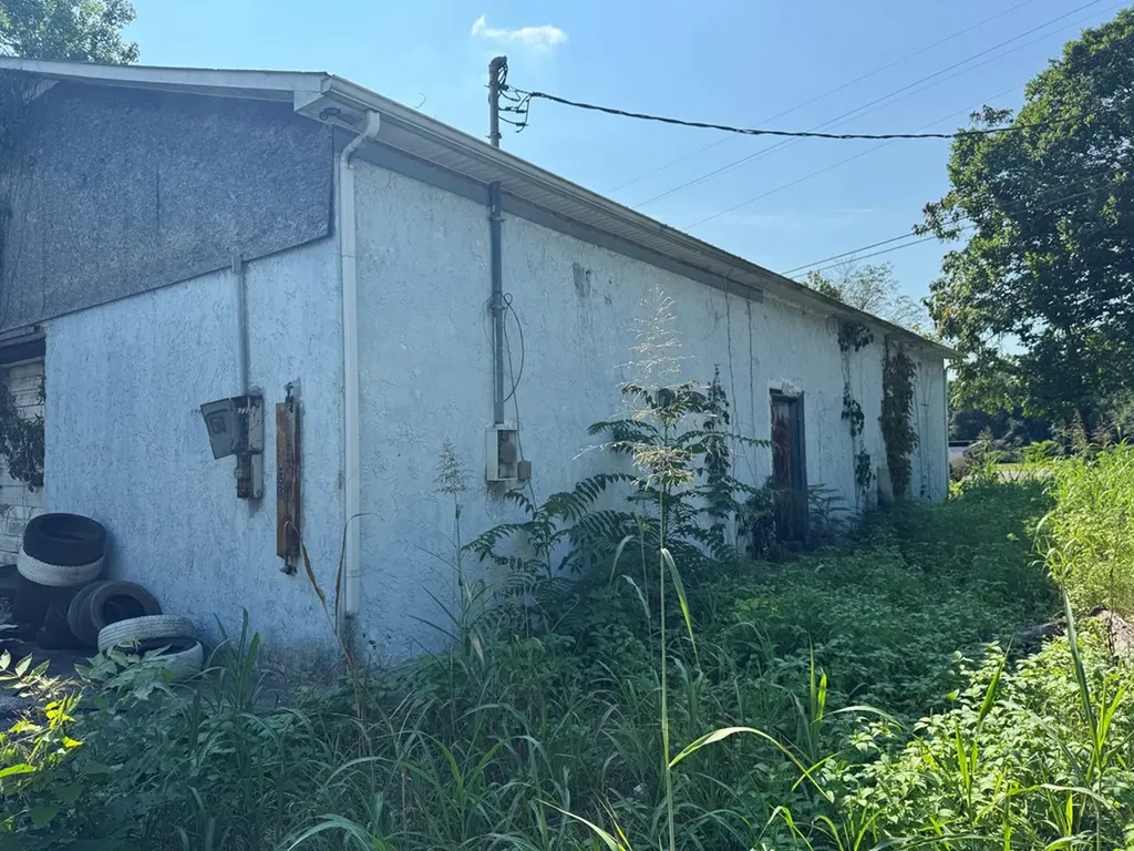 434 E Main Street Smithville TN 37166