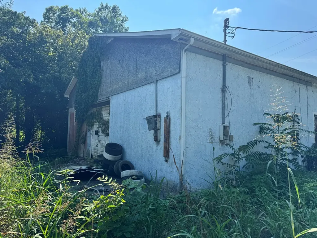 434 E Main Street Smithville TN 37166