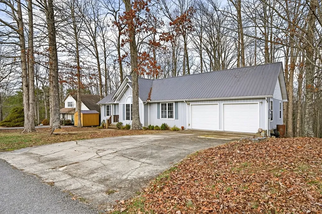1703 Perimeter Drive Jamestown TN 38556