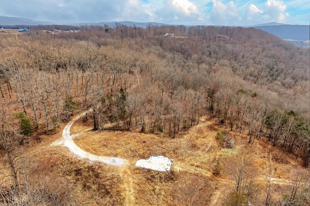 000 Sugar Camp Road Sparta TN 38583