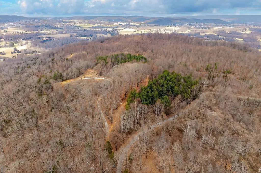 000 Sugar Camp Road Sparta TN 38583