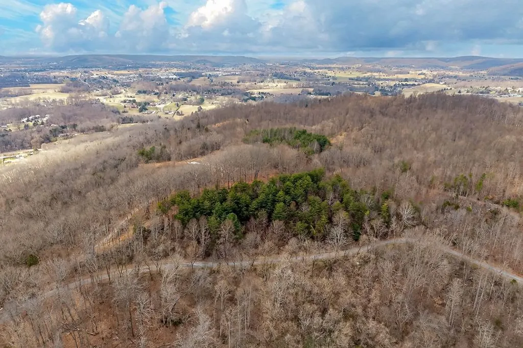 000 Sugar Camp Road Sparta TN 38583