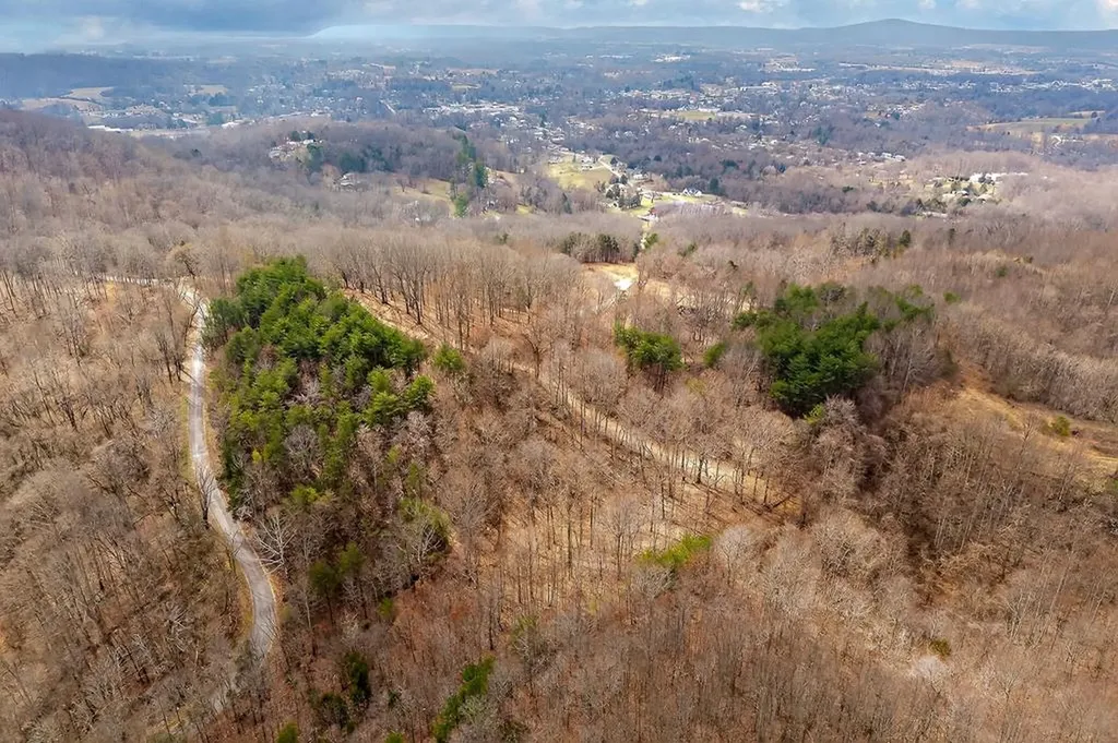 000 Sugar Camp Road Sparta TN 38583
