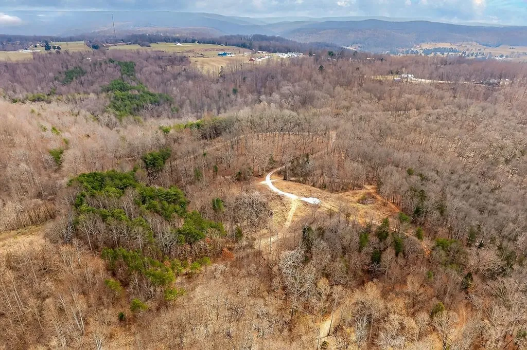 000 Sugar Camp Road Sparta TN 38583