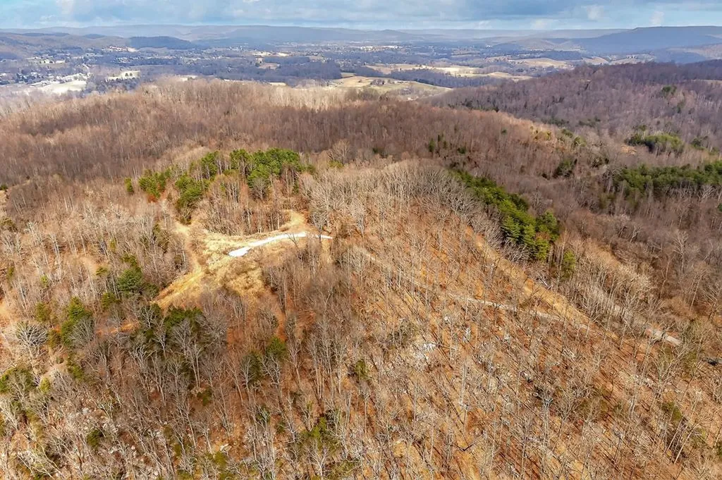 000 Sugar Camp Road Sparta TN 38583