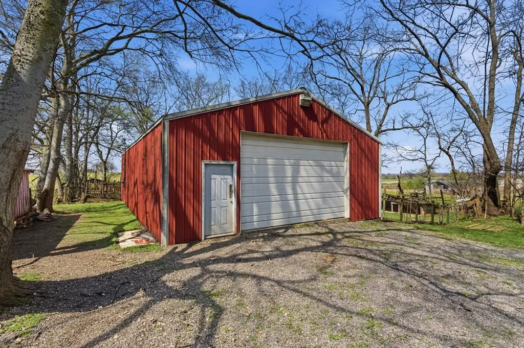 6013 Highway 41n Other TN 37032