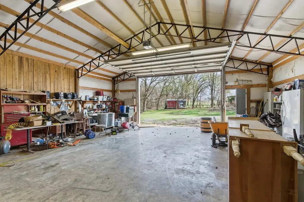 6013 Highway 41n Other TN 37032
