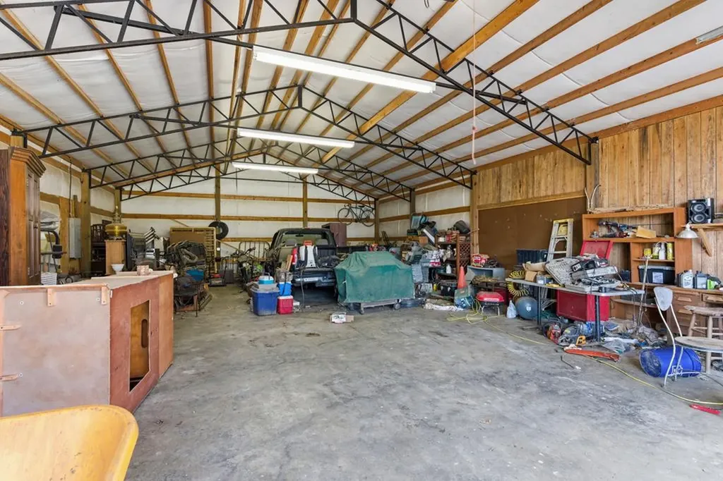 6013 Highway 41n Other TN 37032