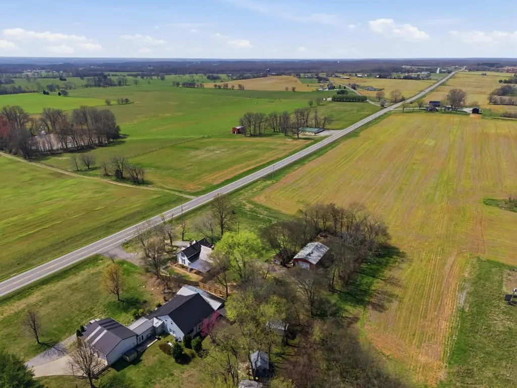 6013 Highway 41n Other TN 37032