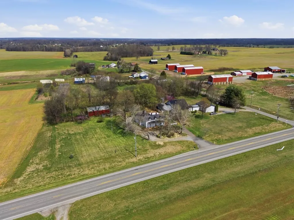 6013 Highway 41n Other TN 37032