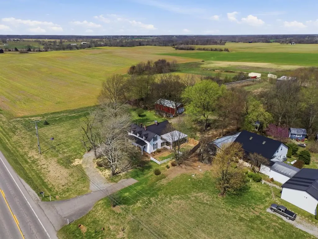 6013 Highway 41n Other TN 37032