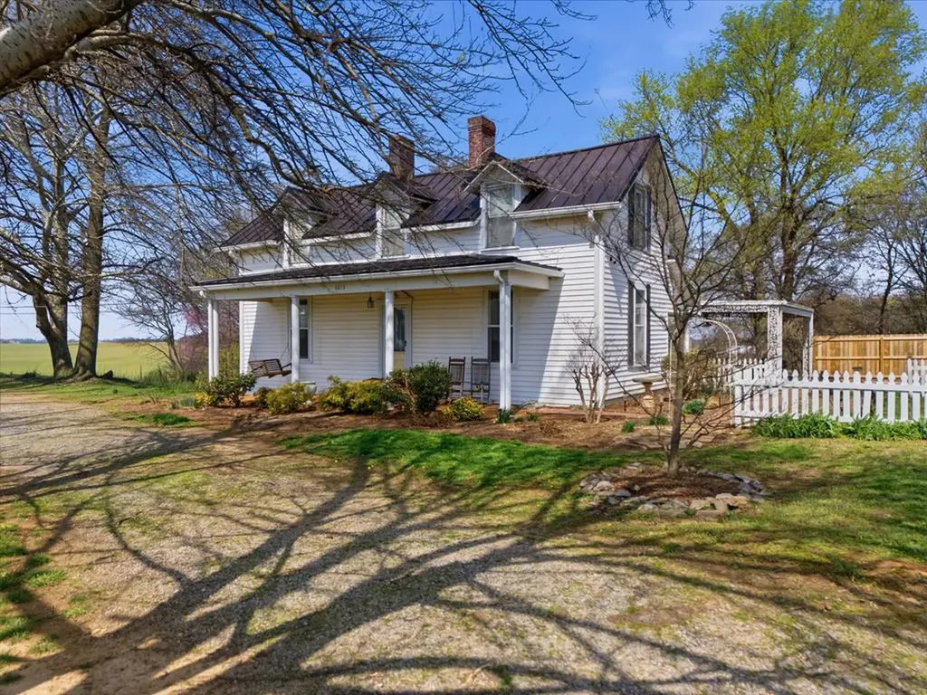 6013 Highway 41n Other TN 37032