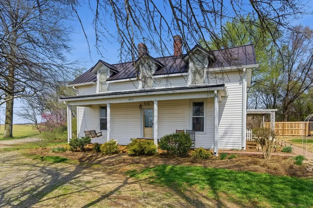 6013 Highway 41n Other TN 37032
