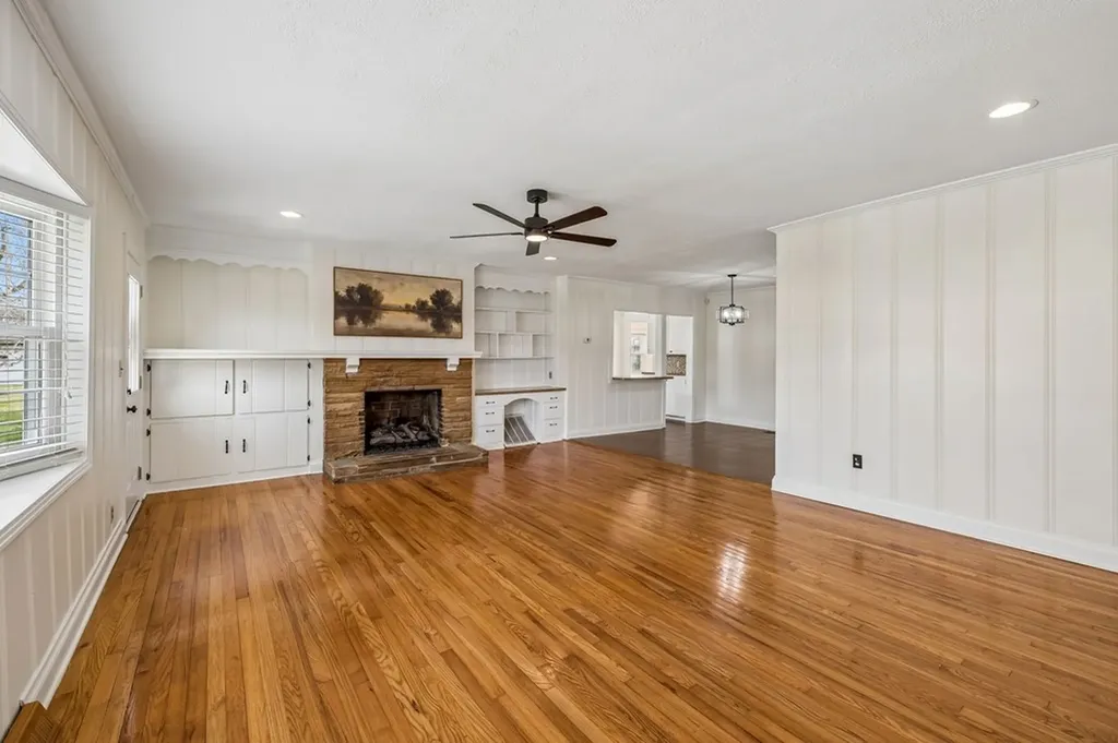 225 Jackson Avenue Carthage TN 37030