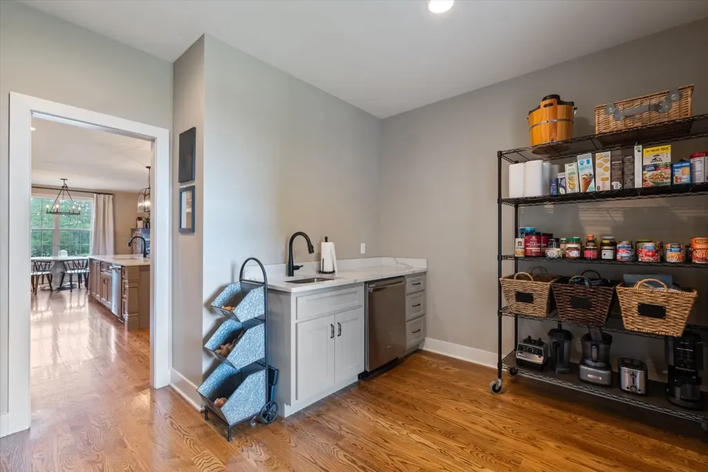 1135D Center Point Road Hendersonville TN 37075