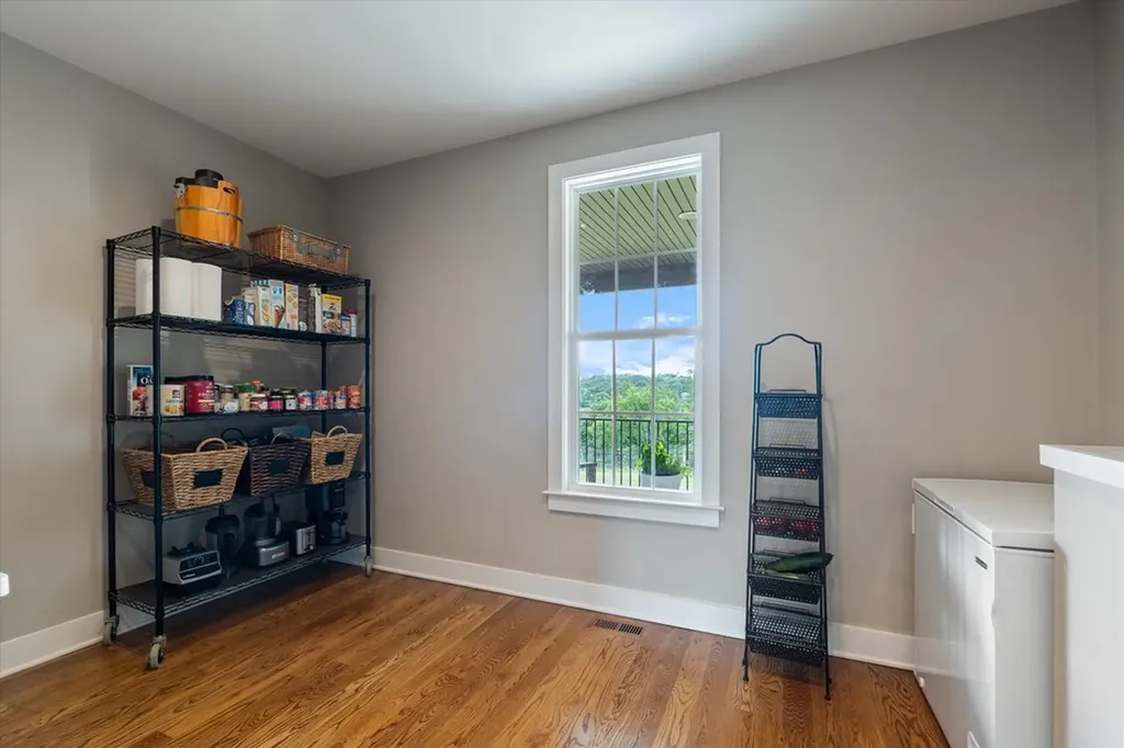 1135D Center Point Road Hendersonville TN 37075