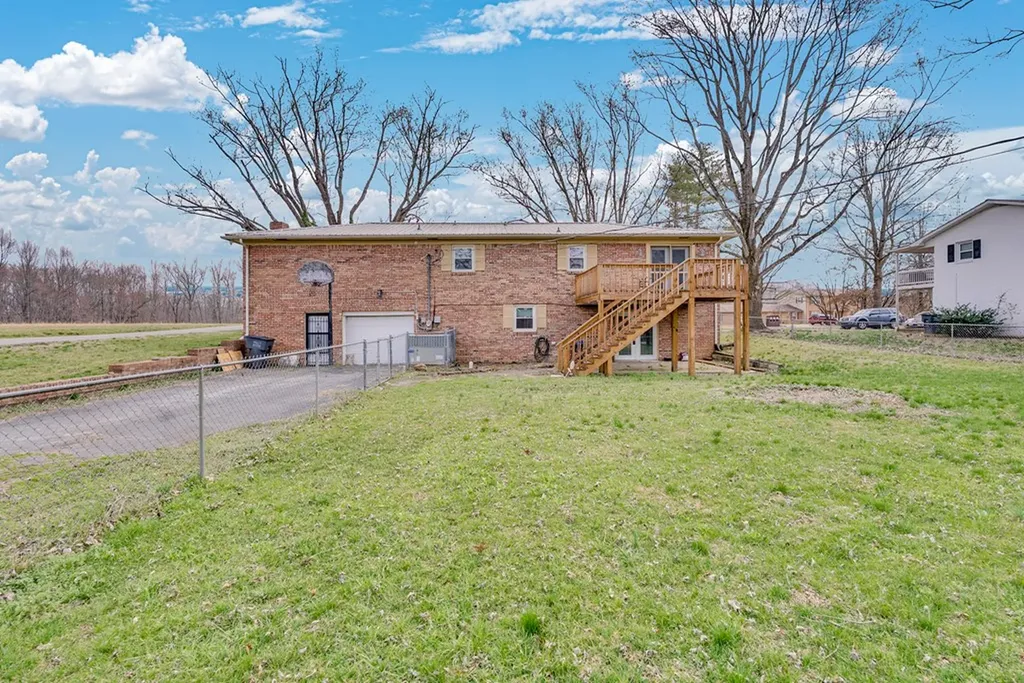 501 Scenic Lane Cookeville TN 38506