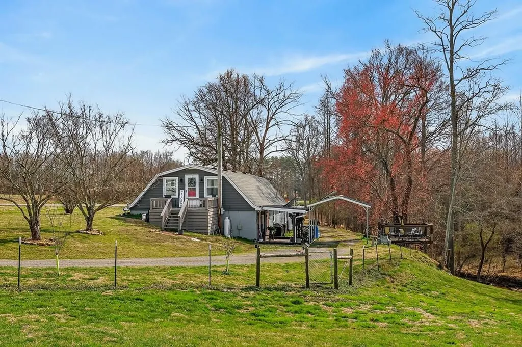 1603 Coon Hunt Road Baxter TN 38544