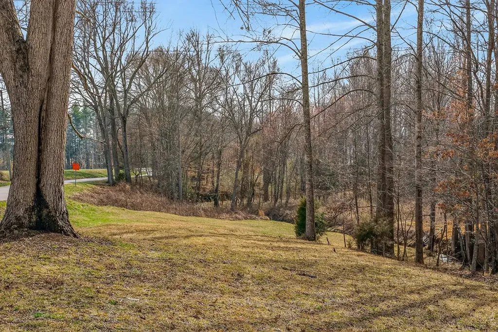 1603 Coon Hunt Road Baxter TN 38544