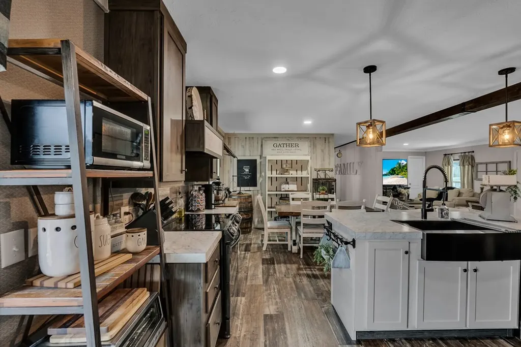 298 Pollard Road Walling TN 38587