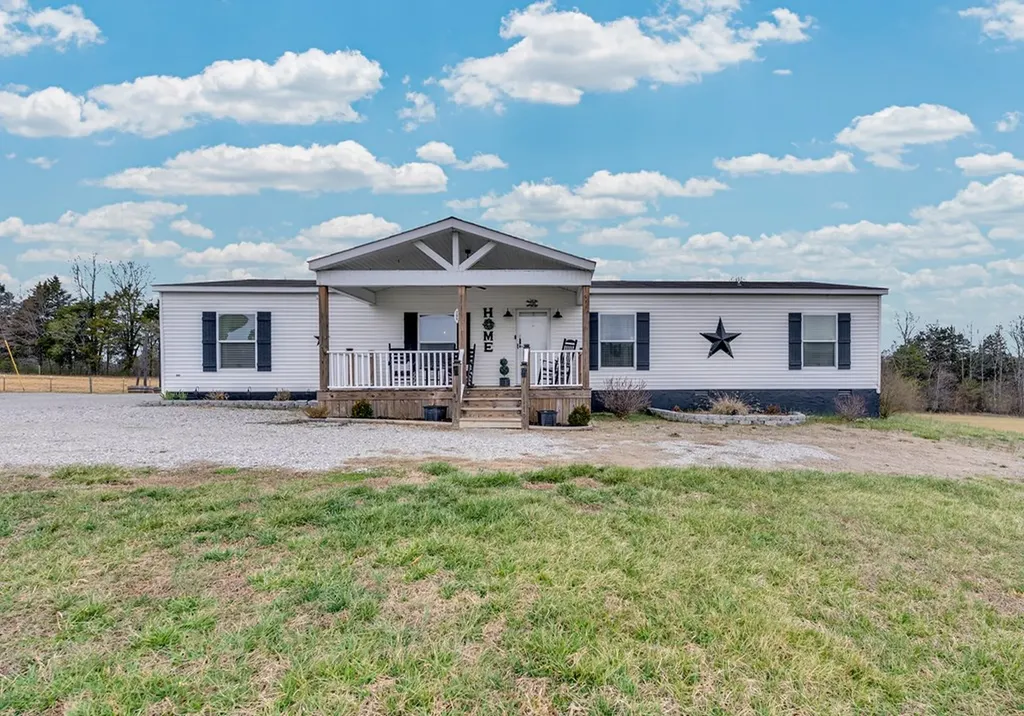 298 Pollard Road Walling TN 38587
