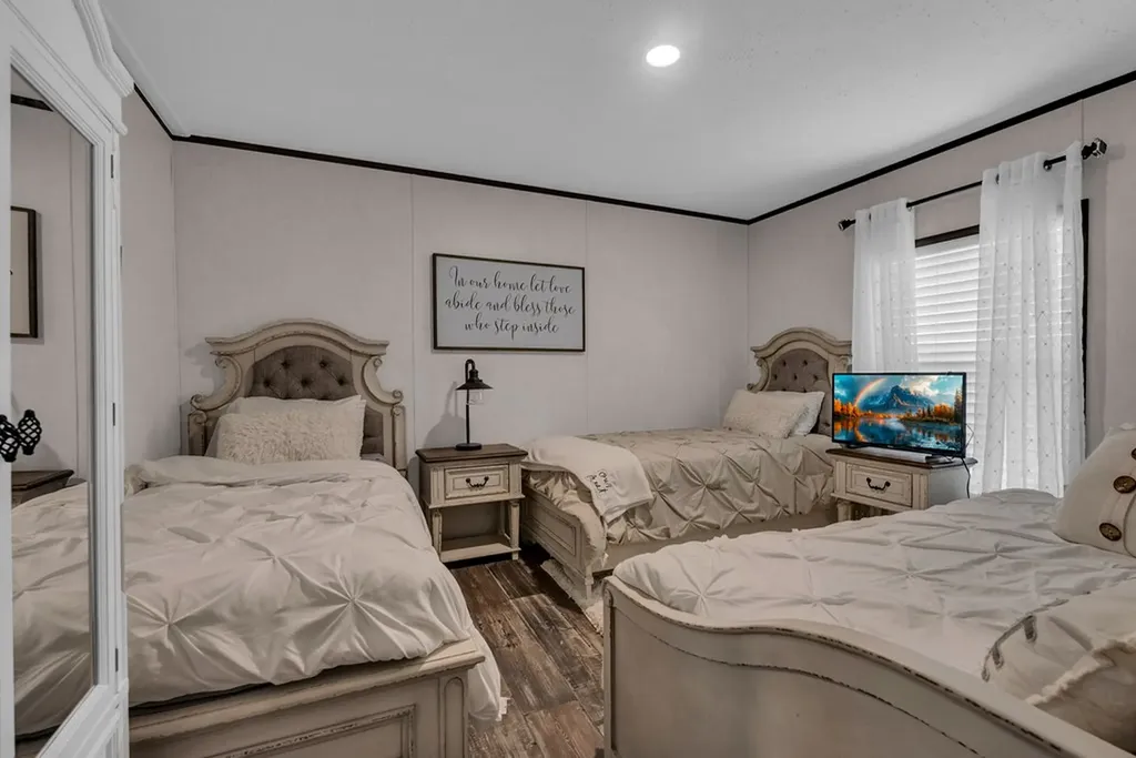 298 Pollard Road Walling TN 38587
