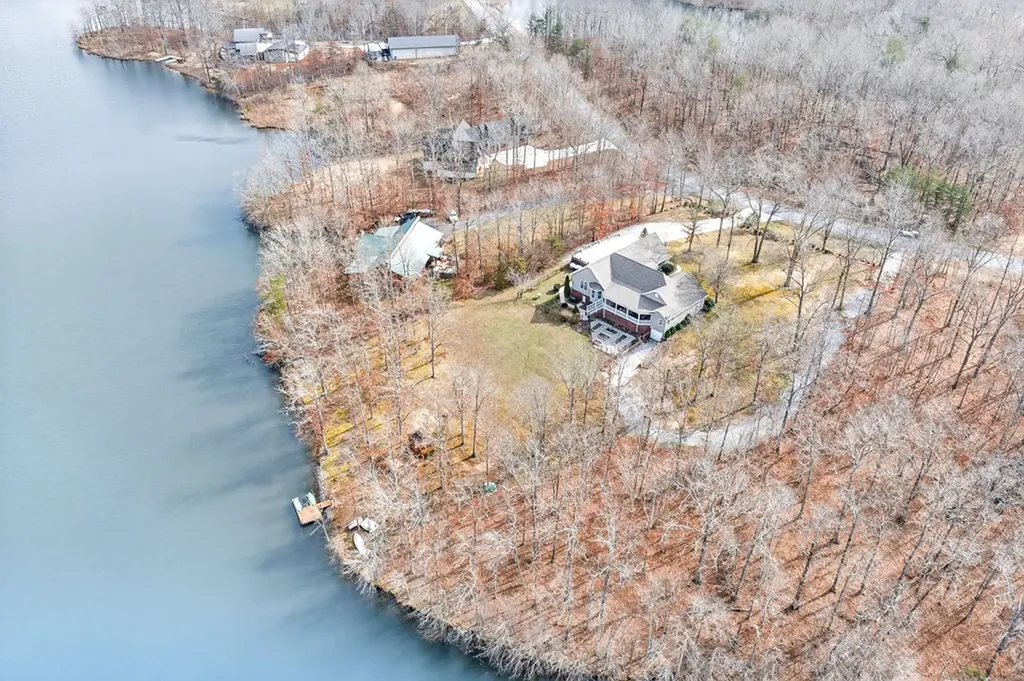235 Sycamore Bend Monterey TN 38574