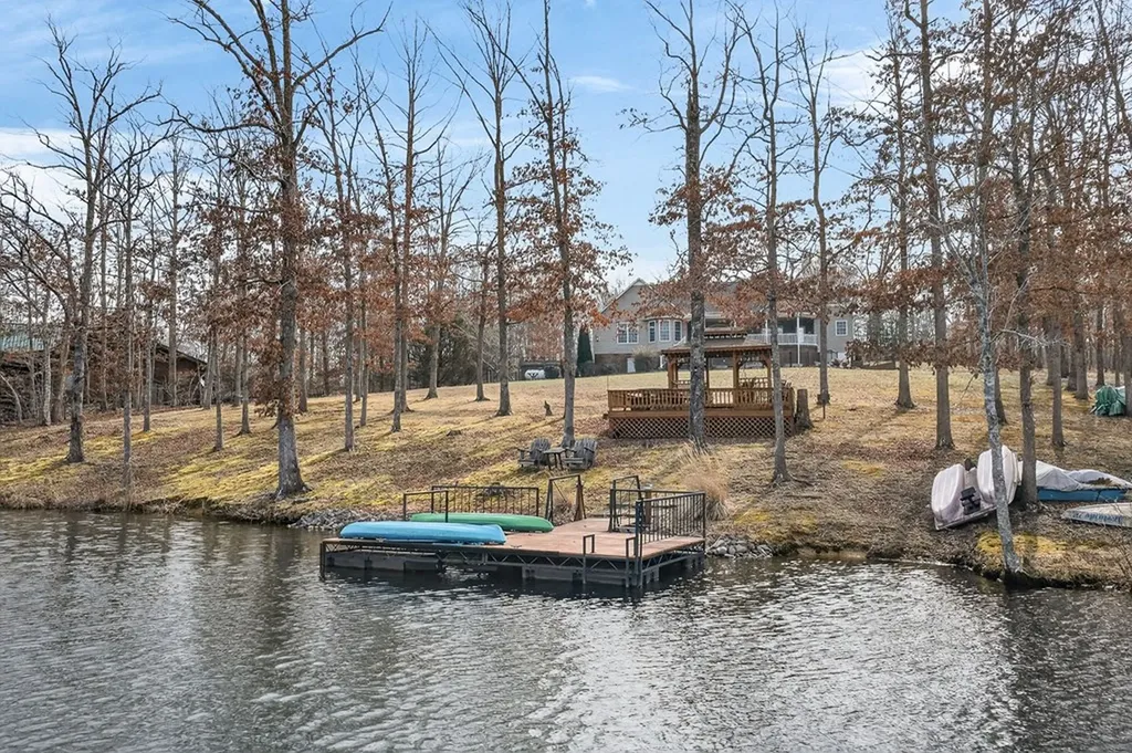 235 Sycamore Bend Monterey TN 38574