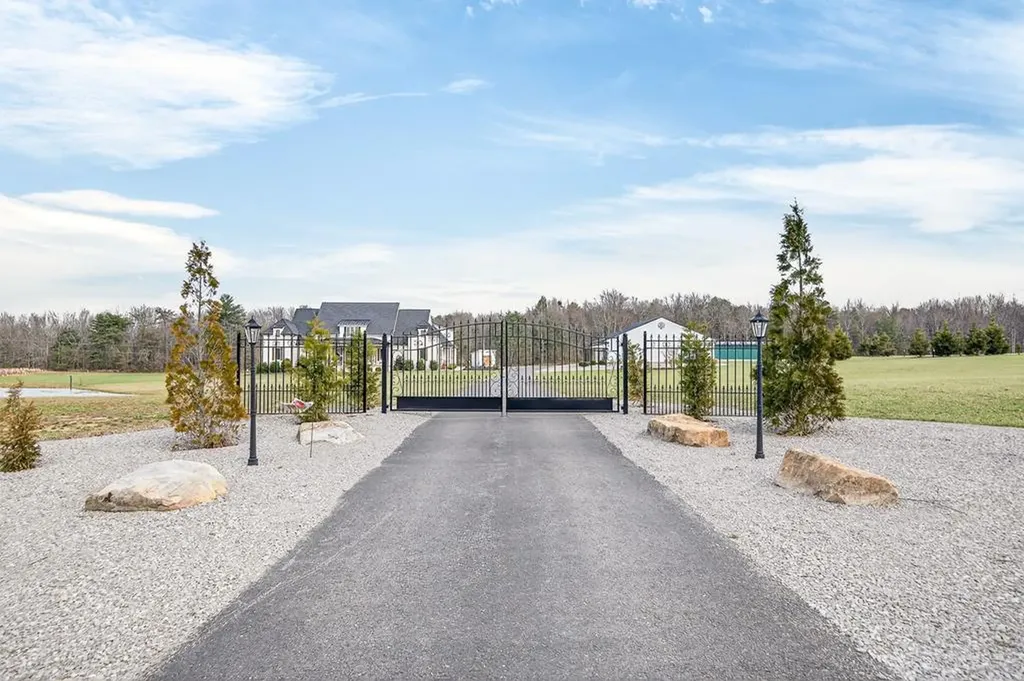 Jamestown TN, 1451 N Les Franklin Road