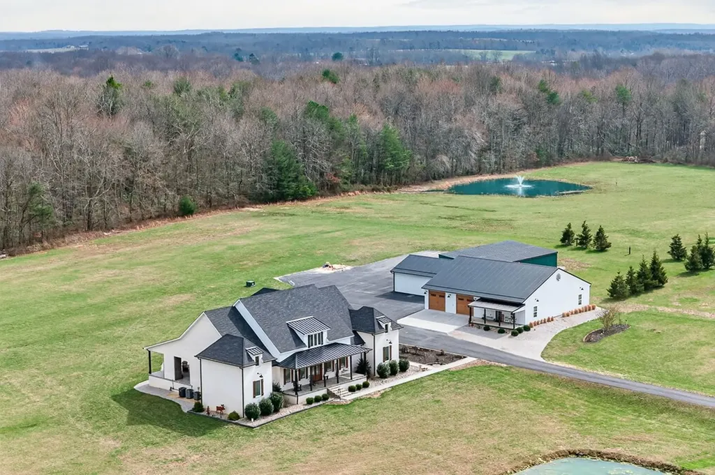1451 N Les Franklin Road Jamestown TN 38556-5776