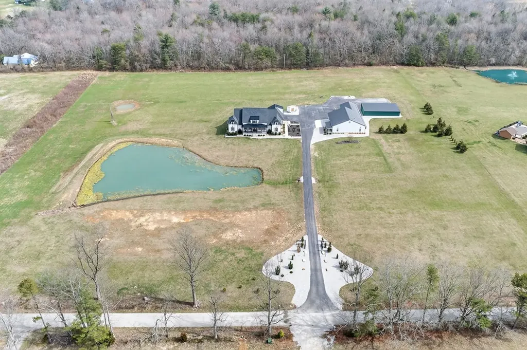 1451 N Les Franklin Road Jamestown TN 38556-5776