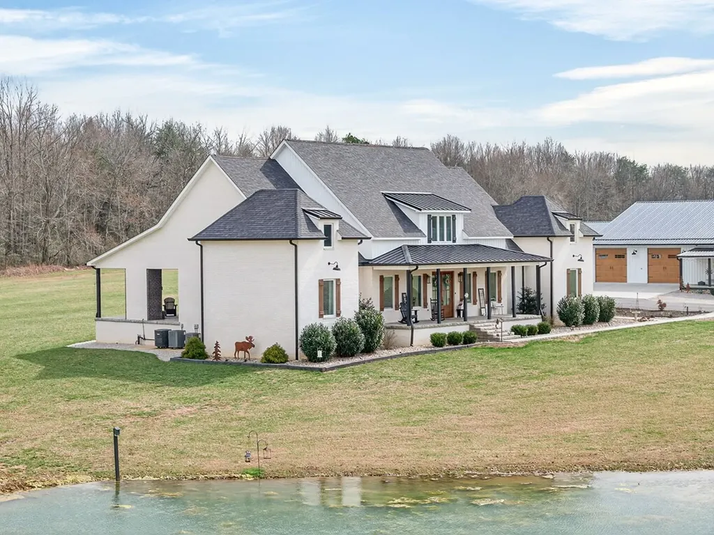 1451 N Les Franklin Road Jamestown TN 38556-5776