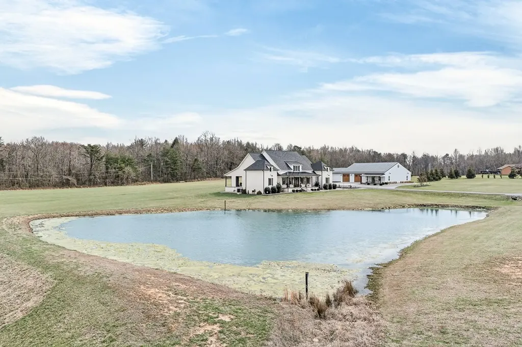 1451 N Les Franklin Road Jamestown TN 38556-5776