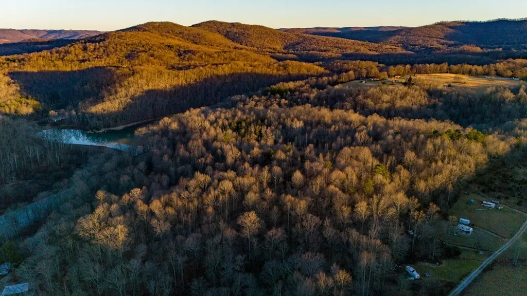 5480 Eastport Road Alpine TN 38543