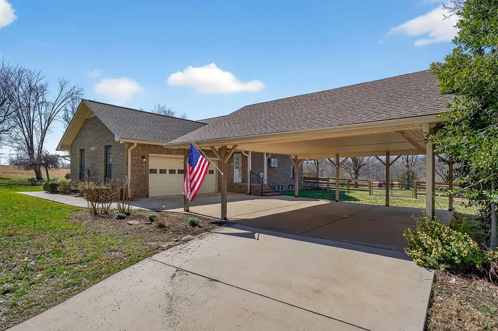 3857 Baxter Road Baxter TN 38544
