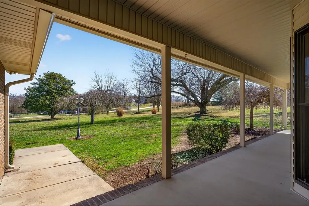 3857 Baxter Road Baxter TN 38544