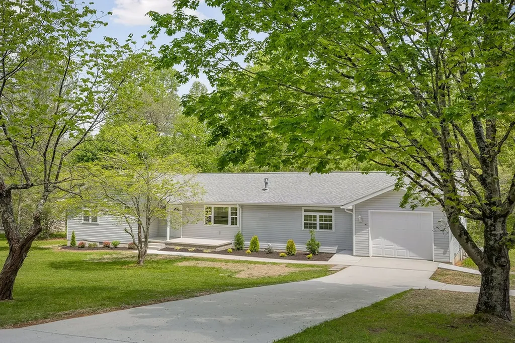 260 Yonside Drive Sparta TN 38583-8131