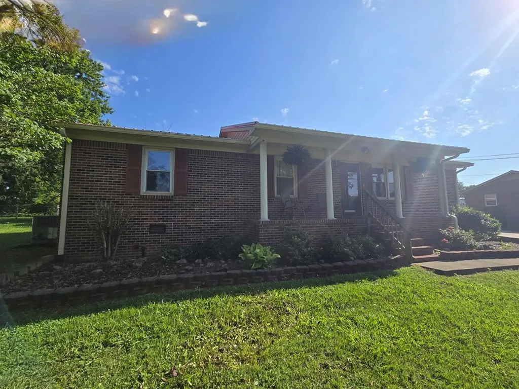 301 Mcquade Creek Mcminnville TN 37110