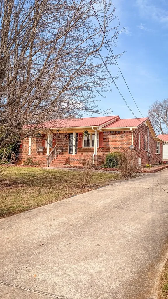 301 Mcquade Creek Mcminnville TN 37110