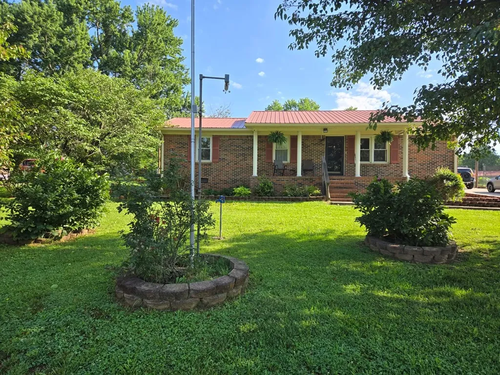301 Mcquade Creek Mcminnville TN 37110
