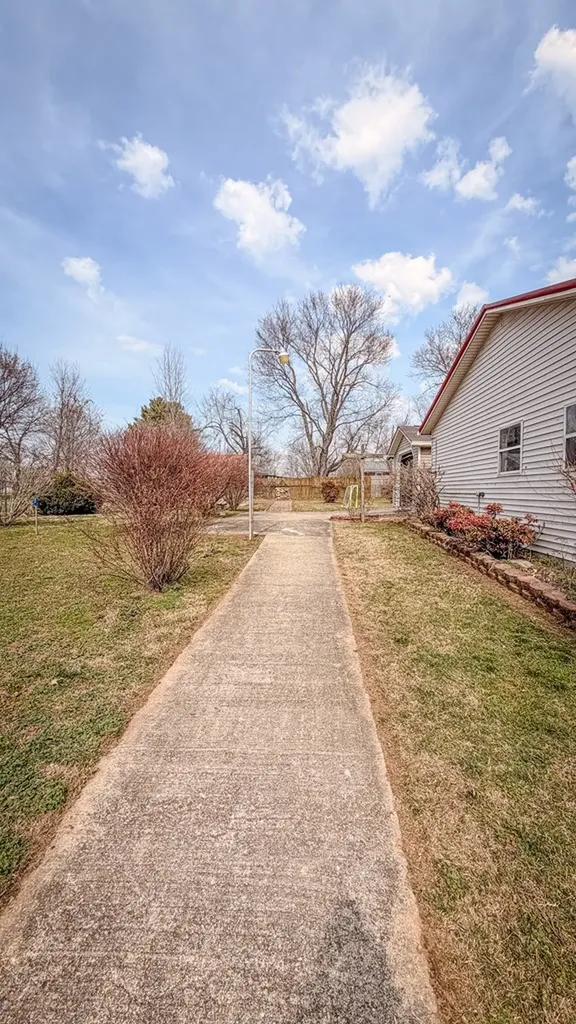 301 Mcquade Creek Mcminnville TN 37110