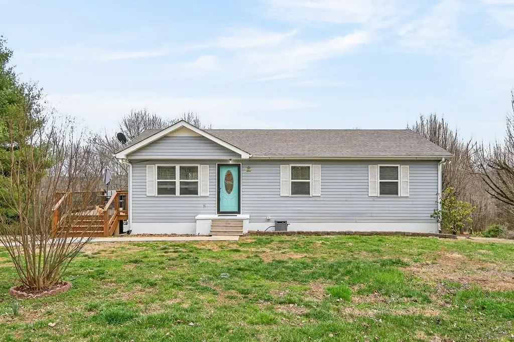 134 Rocky Lane Livingston TN 38570