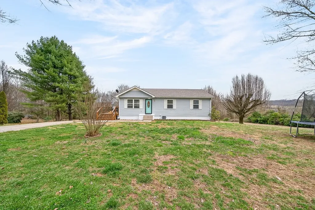 134 Rocky Lane Livingston TN 38570