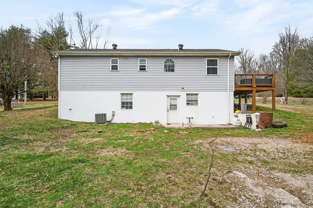 134 Rocky Lane Livingston TN 38570