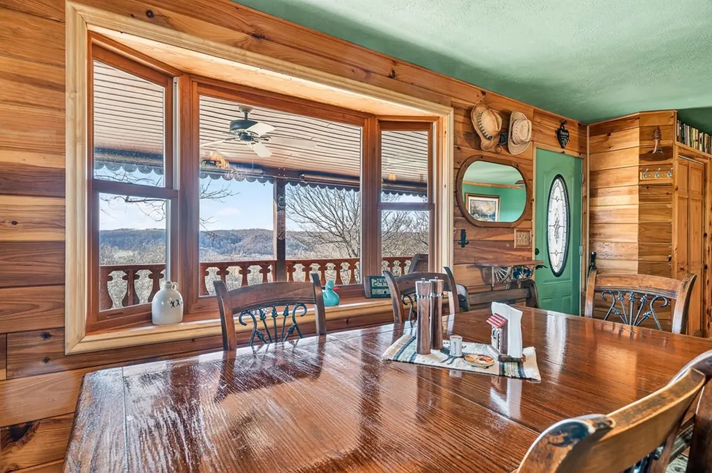 639 Cabin Hill Road Celina TN 38551