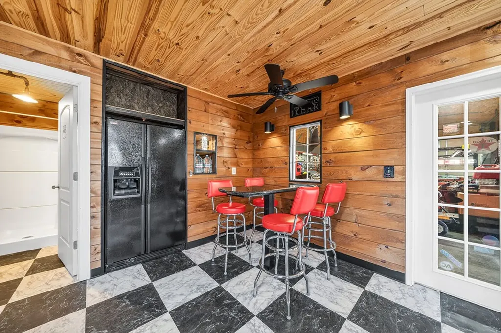 639 Cabin Hill Road Celina TN 38551