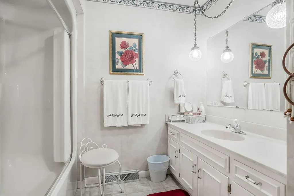 5036 Pendergrass Road Byrdstown TN 38549